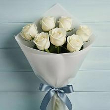 Букет 7 Белых роз Эдлесс Лав в Теплой Горе