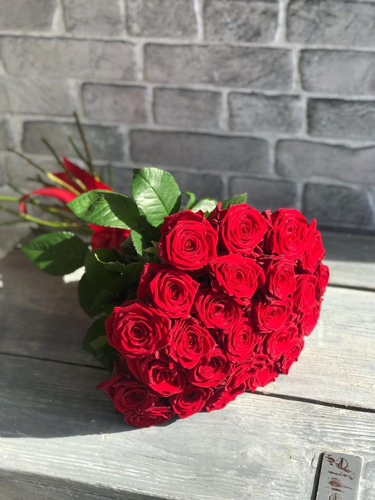 Букет Красные розы Фридом в Теплой Горе