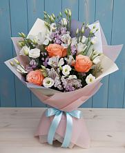 Букет цветов из:  Лизиантусы, Розы, Альстромерии и Гипсофила в Теплой Горе