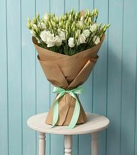 Букет цветов из:  Лизиантусы в Теплой Горе