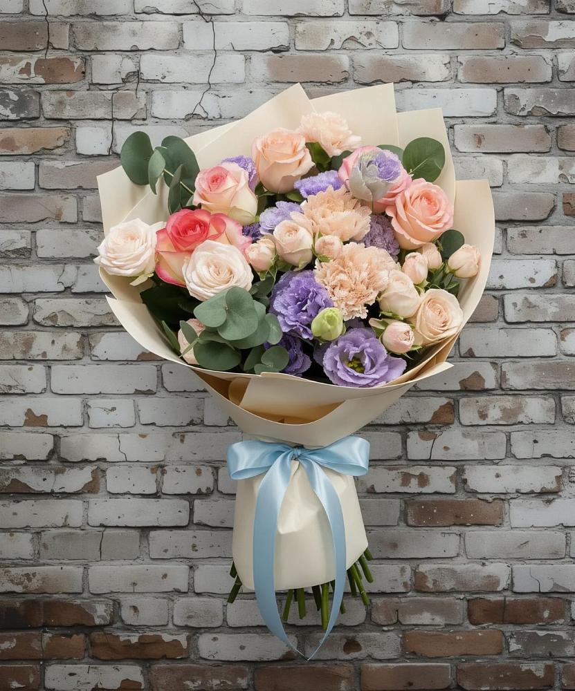 Букет цветов из: Розы, Лизиантусы и Гвоздики в Теплой Горе