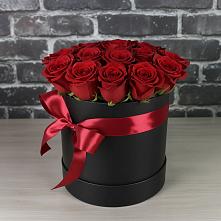 Цветочная композиция из Розы в шляпной коробке в Теплой Горе