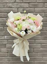 Букет цветов из:  Гвоздики, Розы, Лизиантусы и Хризантемы #REPLACE_PRED# Теплой Горе